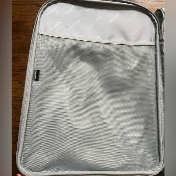 Vera Bradley Rolling Suitcase in RETIRED Fan Floral - Picture 6 of 13